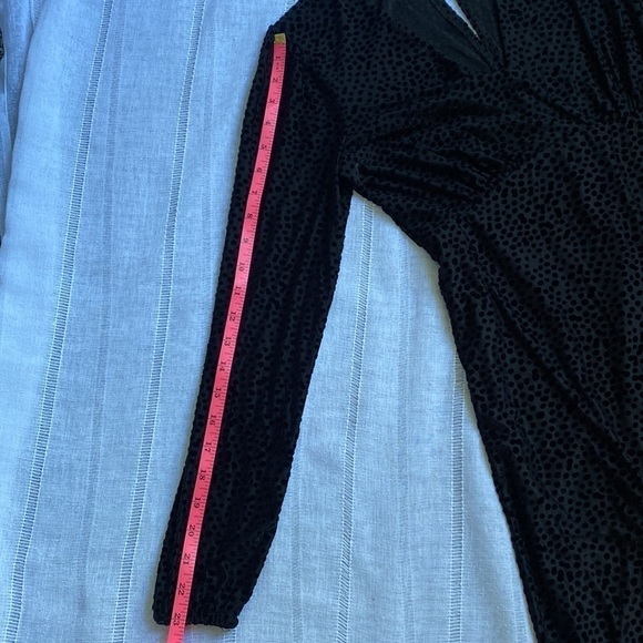 A New Day little black dress with deep v-neck and textured print. - Picture 10 of 14